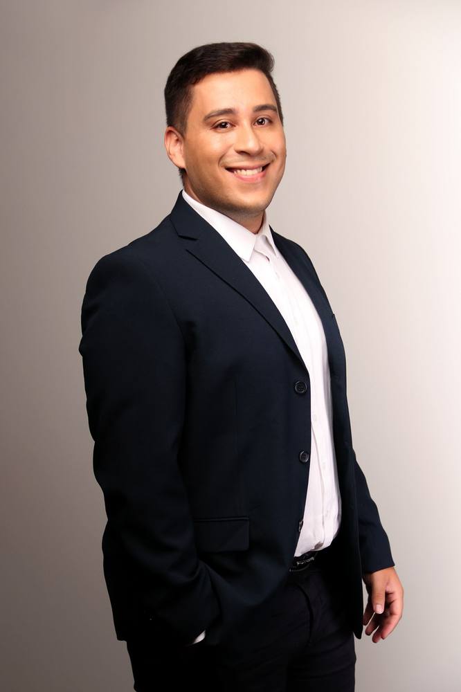 Dr. José Queiroz — OAB/PR 116.683